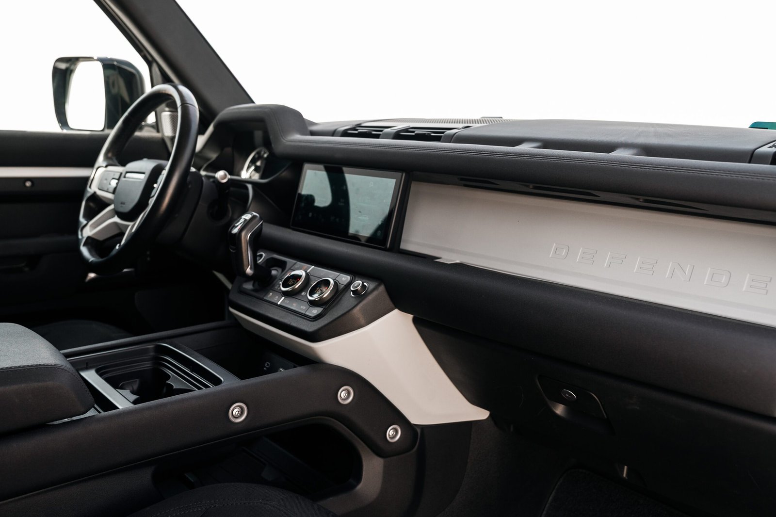 Land Rover Defender for rent in Dubai – rugged luxury SUV from Yaga Rent a Car