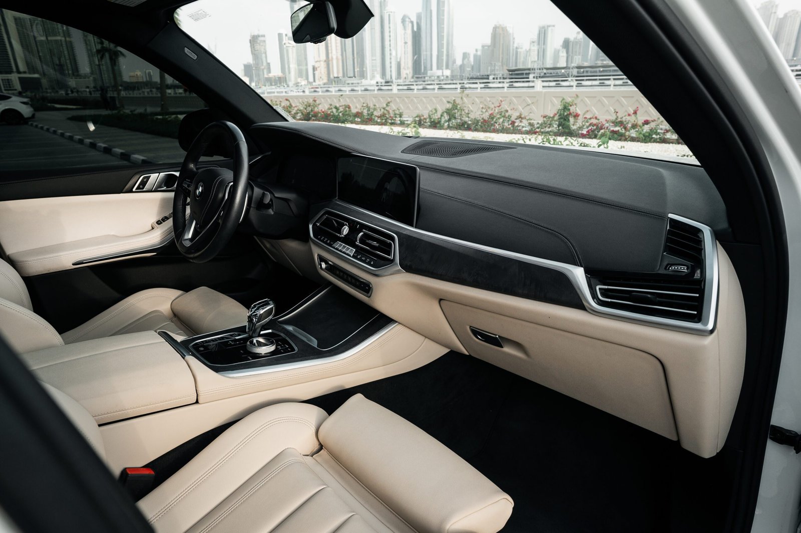 BMW X5 for rent in Dubai – luxury SUV from Yaga Rent a Car