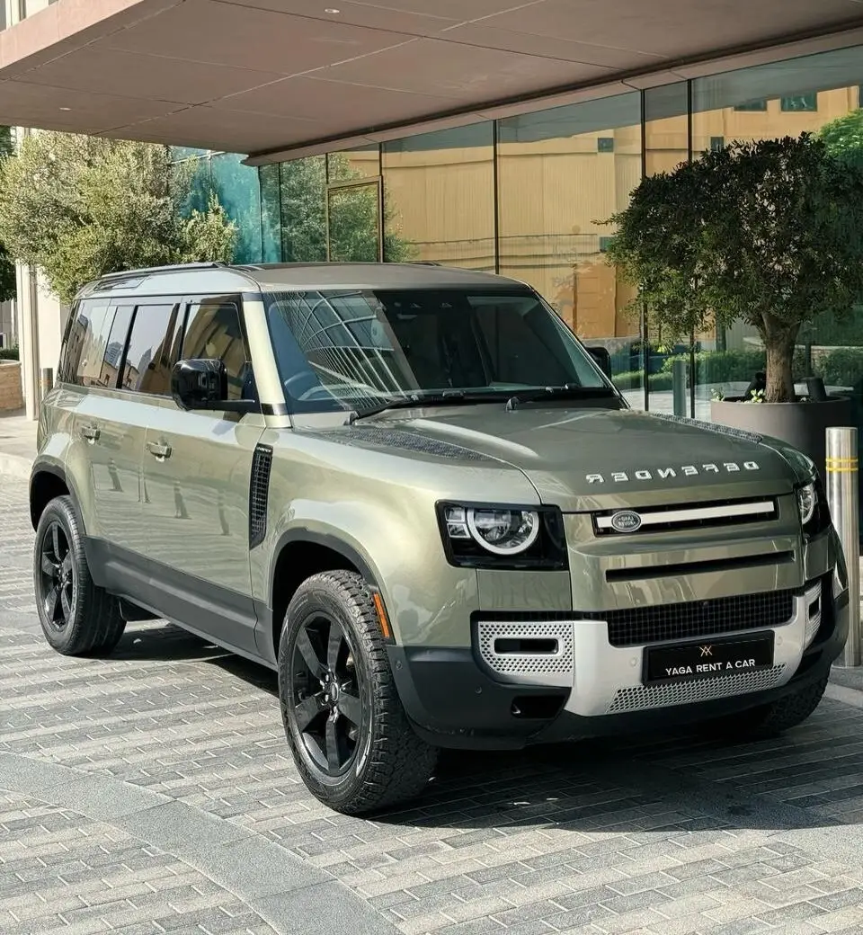 Land Rover Defender 2023